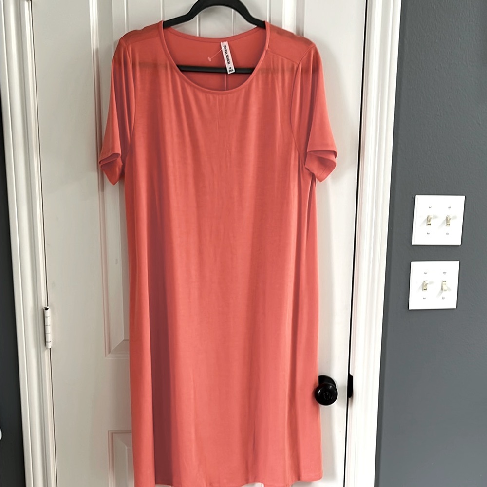 Coral Short Sleeve Dress with pockets